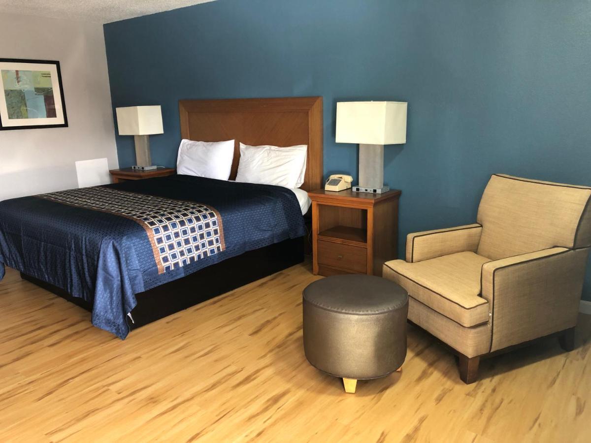 Relax Inn Саванна Экстерьер фото